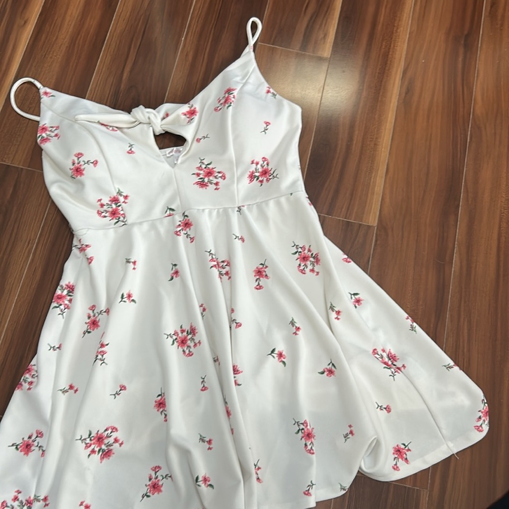 Large Xhilaration babydoll dress - Picture 3 of 6